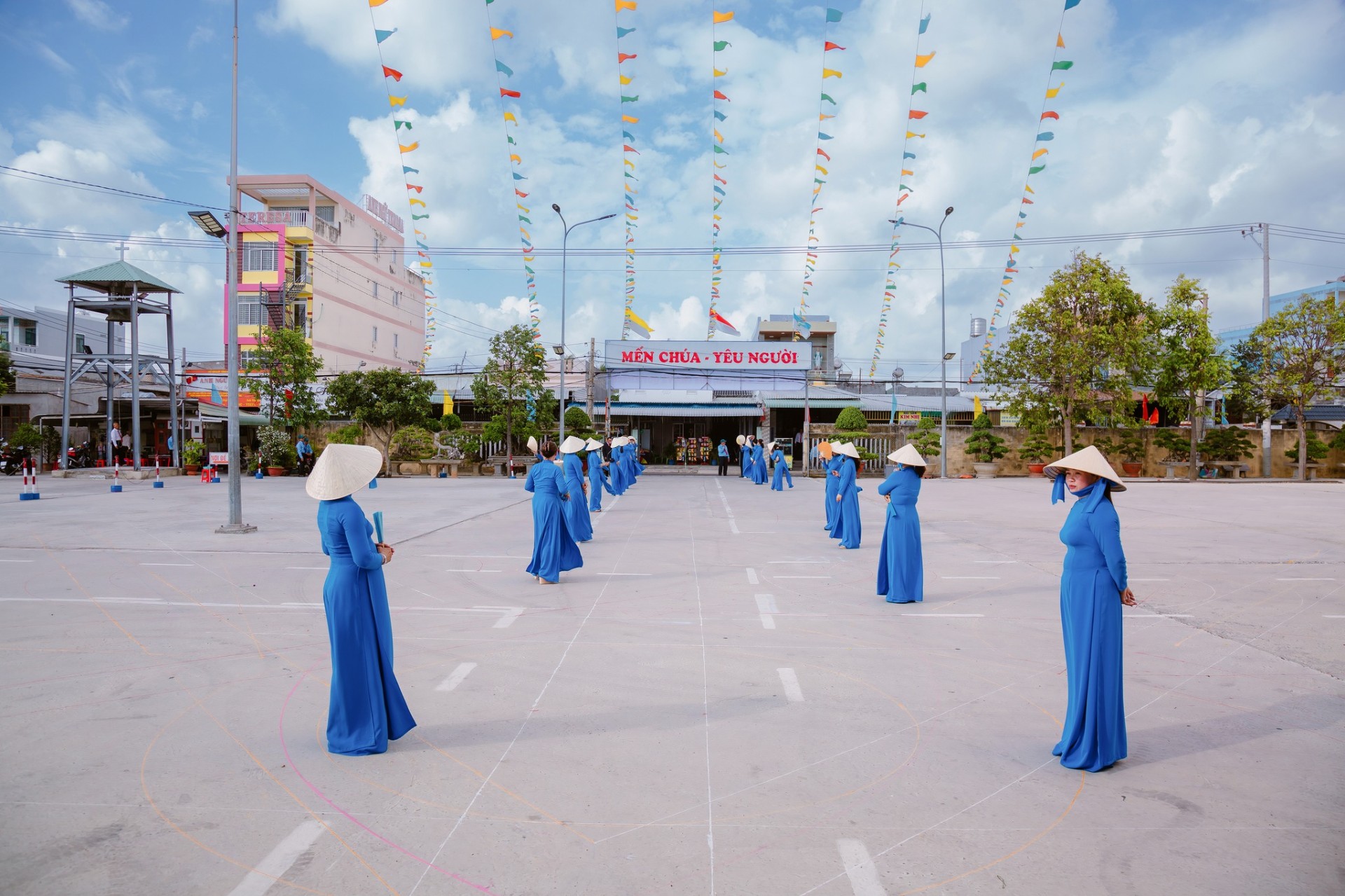 Ca đoàn